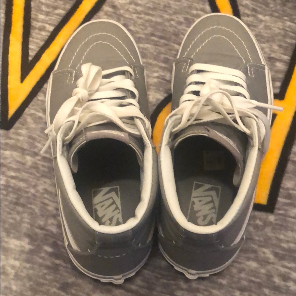 VANS! - Picture 3 of 4
